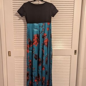 NWOT maxi dress floral